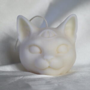 Witte Third Eye Cat Kaars van soja- en lijnzaadwas, sculptuur van een kattenhoofd met derde oog.