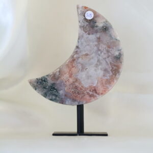 Multicolor chalcedoon maan op zwarte metalen standaard