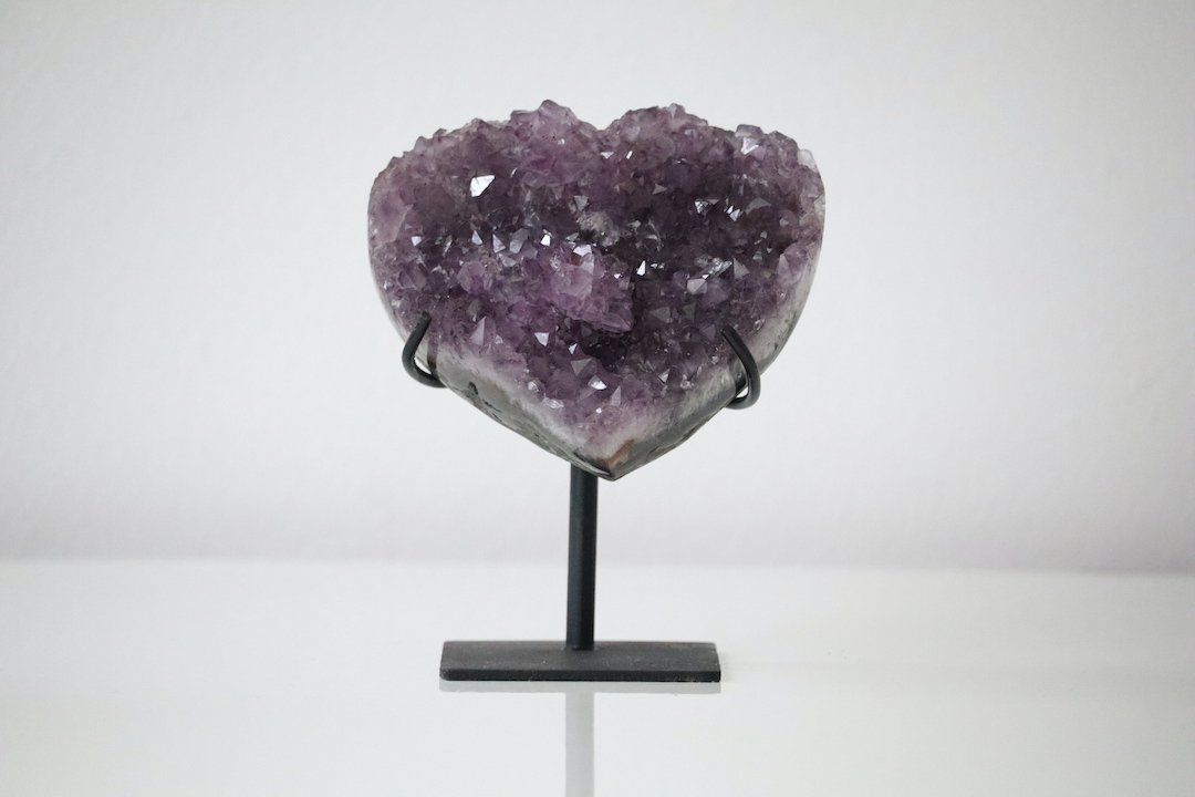 Amethist Hart op standaard 12 x 10 cm