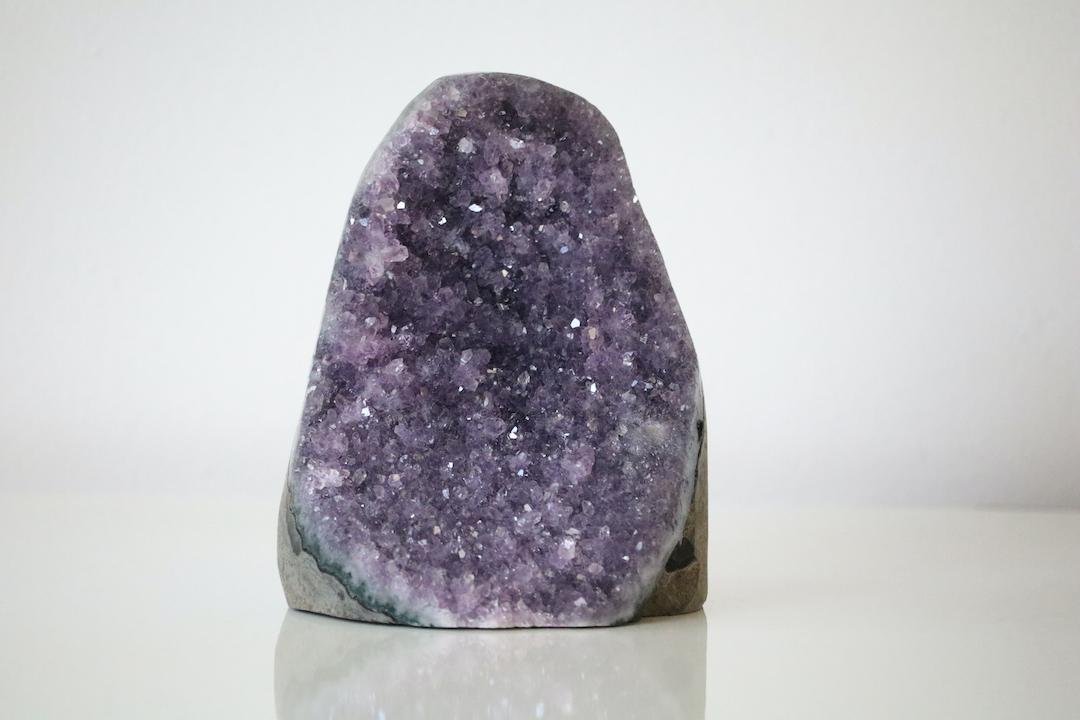 Natuurlijke Uruguay Amethist Cluster van 992 gram