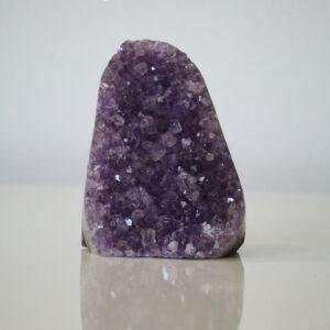 Uruguay Amethist Cluster met Hematiet AA nr 683