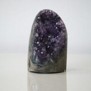 Donkerpaarse Uruguay Amethist Cluster nr 680