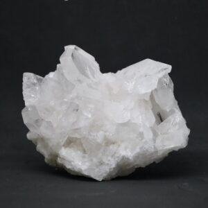 Zelfstaande bergkristal cluster uit Brazilië nr 703