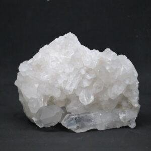 Bergkristal cluster uit Brazilië nr 704 met grote kristalpunten